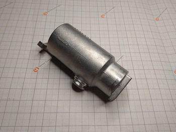 MAKITA Część zamienna do HR5211C- Uchwyt rurki Nr. 66 Kod: 318124-1