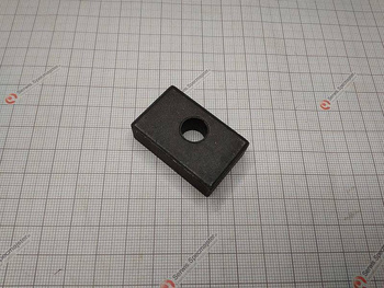 MAKITA Część zamienna do MLT100- Wspornik ustalający Nr. 132 Kod: JM27000160