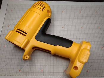 DeWalt Część Zamienna do DW059K- Obudowa do Wkrętarki z aku. Li-on  Nr.1 Kod: 652243-00 (Produkt Wycofany)